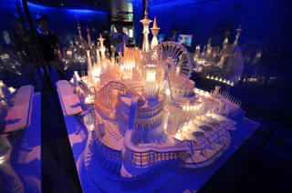 Illustration for article titled Papercraft Castle Is More Gorgeous and Intricate Than Most Real Castles